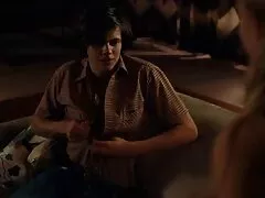Milf video porno tette grosse Crystal Rush è un genitore adottivo che ha dato nutrimenti extra per gli adolescenti Oliver e Carmen