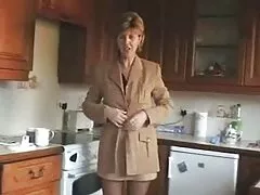 Lo schiavo bdsm minne grosse legato schizza