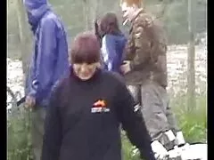 La bruna Gia Derza si scopa la figa con un tildo e schizza film tette grosse